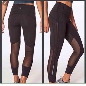 Lululemon hit it size 6 Black tights